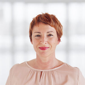 Das ist das Mitarbeiterbild von Natascha Brand. Sie arbeitet als Redaktionsleitung der Abteilung Zahnmedizin.