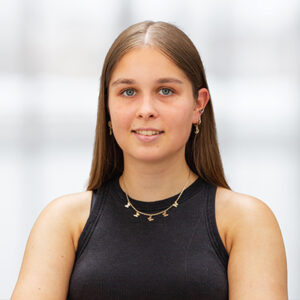 Mitarbeiterbild Nina Zeuß